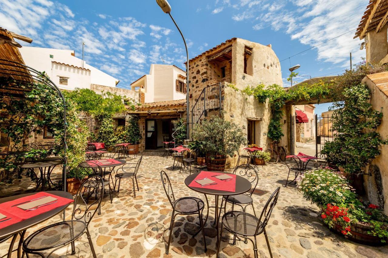 Albergo Diffuso Mannois Орозеи Экстерьер фото