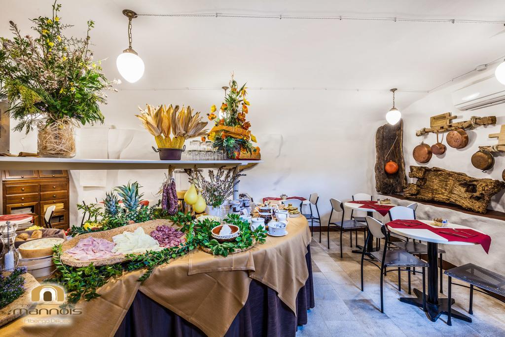 Albergo Diffuso Mannois Орозеи Экстерьер фото