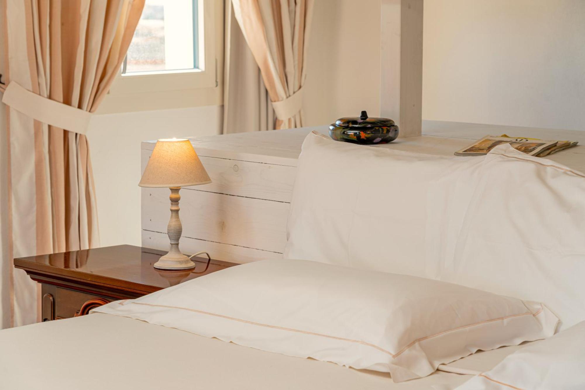 Albergo Diffuso Mannois Орозеи Экстерьер фото
