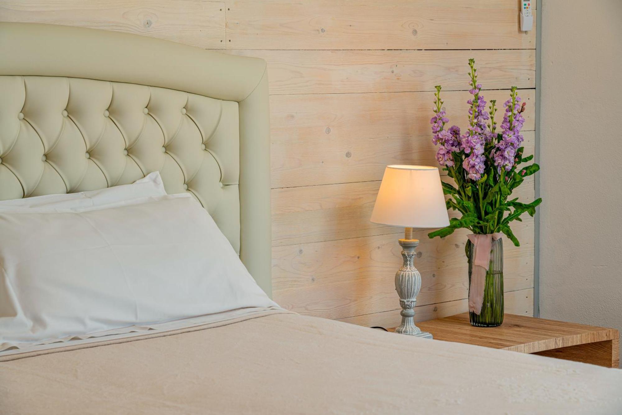 Albergo Diffuso Mannois Орозеи Экстерьер фото
