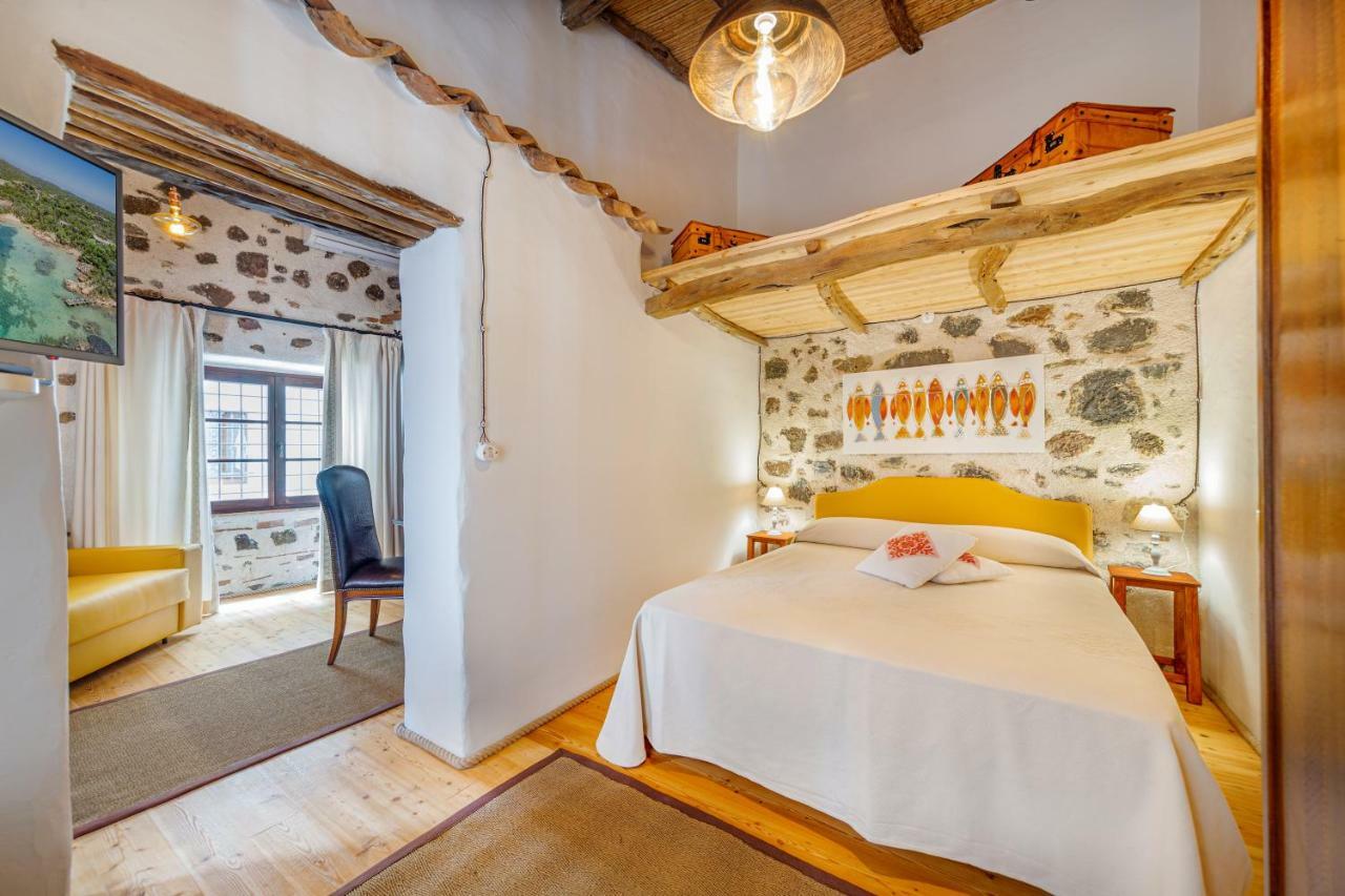 Albergo Diffuso Mannois Орозеи Экстерьер фото