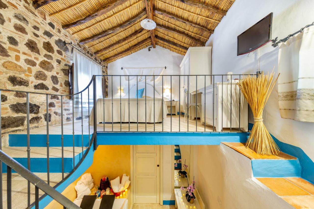 Albergo Diffuso Mannois Орозеи Экстерьер фото